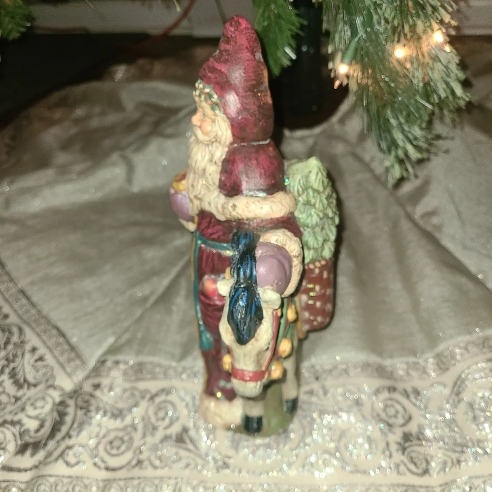 Santa hand painted clay figurine carrosal horse‎ glitter holiday Christmas